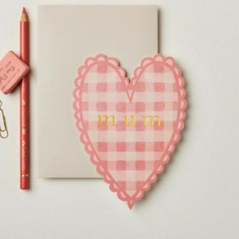 Pink Gingham Heart Shaped 'Mum' Card